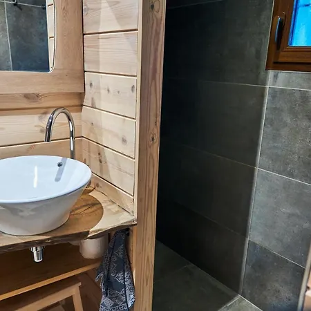 Le Nid Des Mésanges *